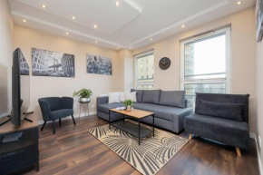 Cozy Apartment Bukowińska Near Metro by Noclegi Renters